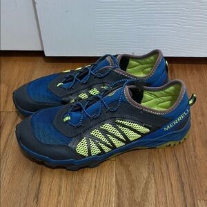 Merrell Navy and Lime Athletic water Shoes men’s size 7.